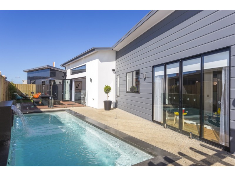 25 Native Avenue, Mount Duneed VIC 3216