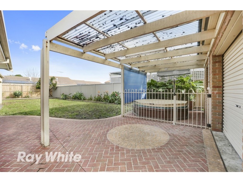 7 Dunmow Crescent, Hamlyn Heights VIC 3215