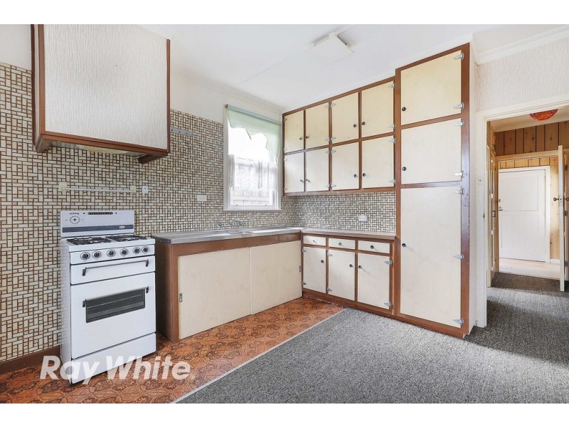 82 Eagle Parade, Norlane VIC 3214