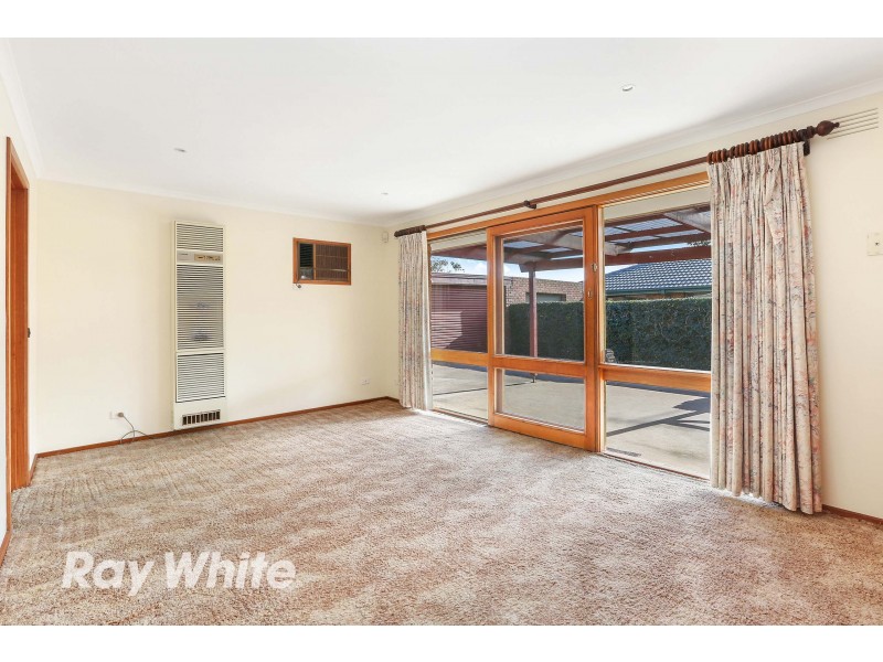 17 Cameron Crescent, Lara VIC 3212