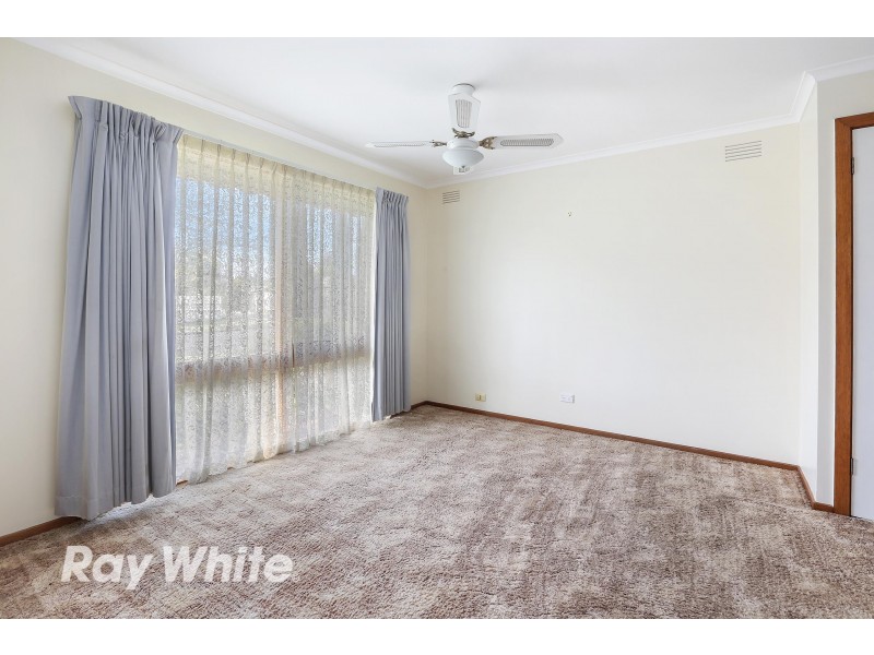 17 Cameron Crescent, Lara VIC 3212