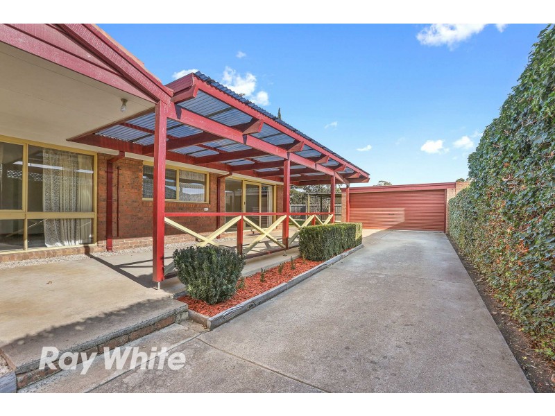 17 Cameron Crescent, Lara VIC 3212