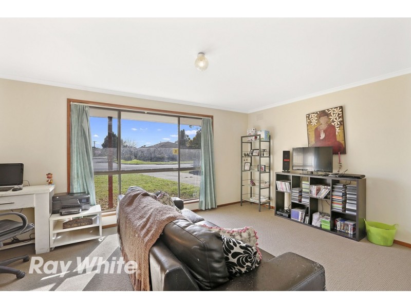 33 Benjamin Drive, Lara VIC 3212