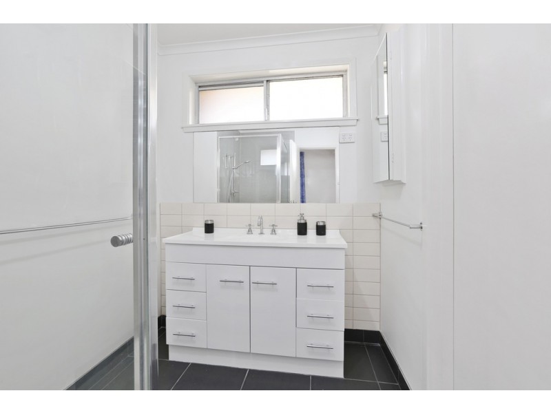 53 Kosciusko Avenue, Corio VIC 3214