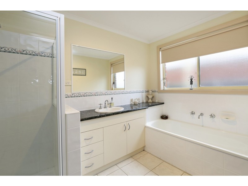 1 Marconi Place, Lara VIC 3212