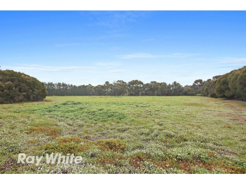 25 Lockyers Road, Lara VIC 3212