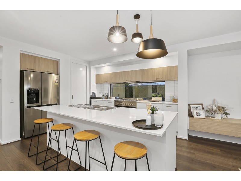 13 Quail Drive, Lara VIC 3212