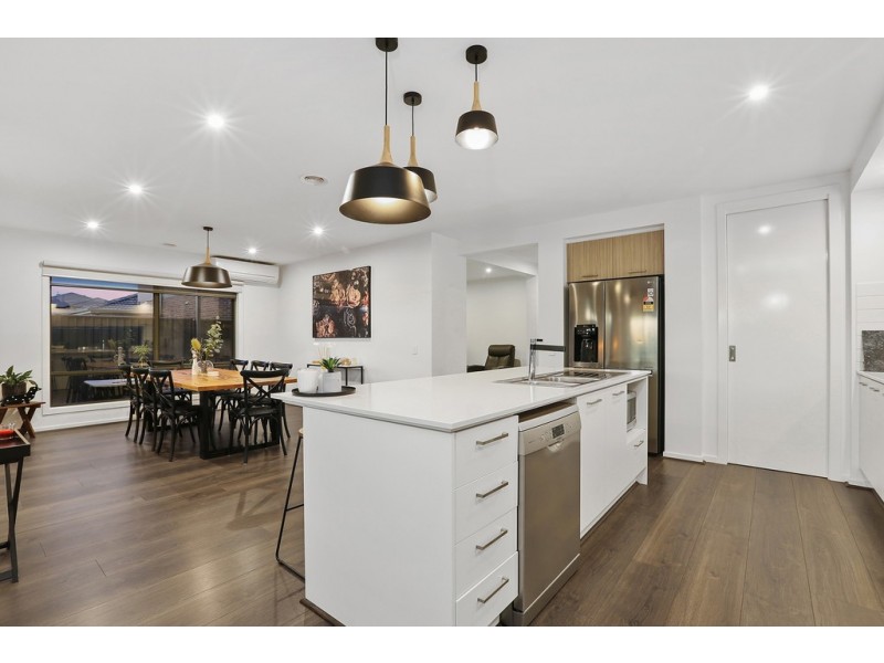 13 Quail Drive, Lara VIC 3212