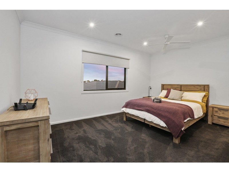 13 Quail Drive, Lara VIC 3212