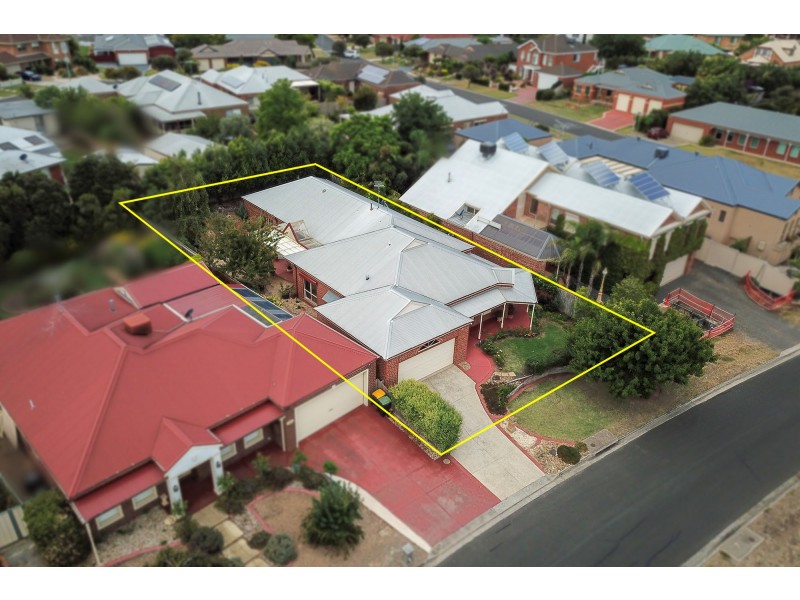 21 Lakeside Boulevard, Lara VIC 3212