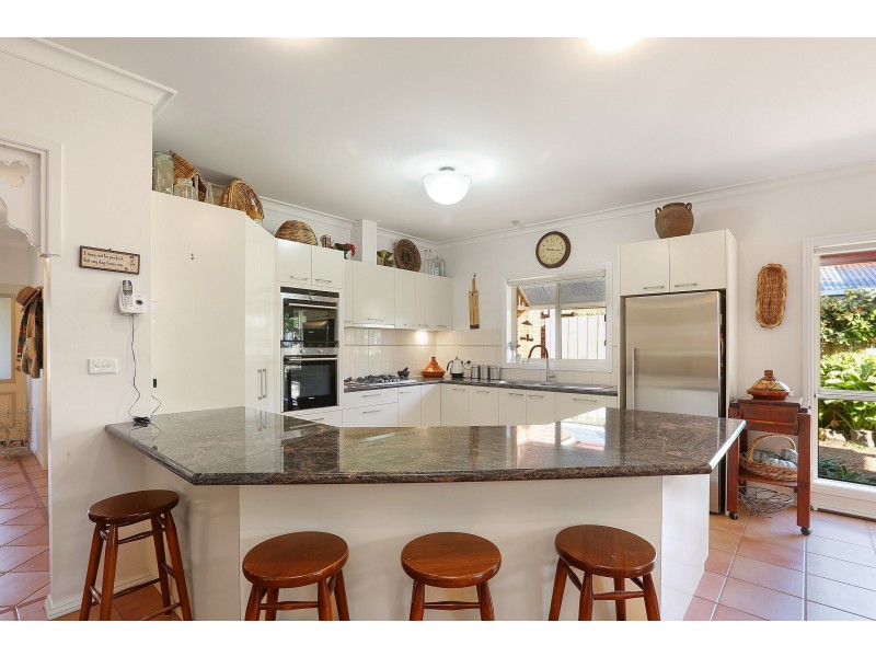 21 Lakeside Boulevard, Lara VIC 3212