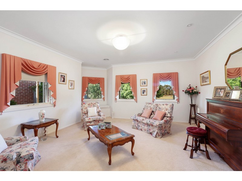 21 Lakeside Boulevard, Lara VIC 3212