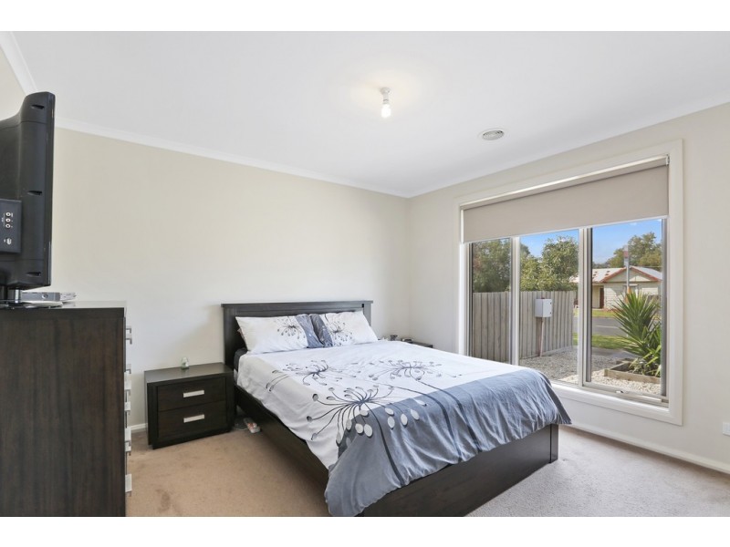 1/23 Flinders Avenue, Lara VIC 3212