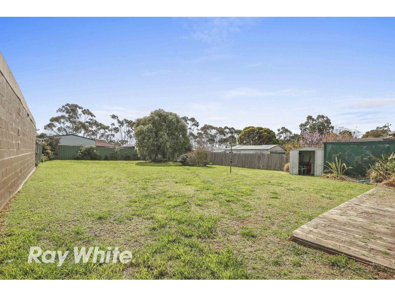 30 Smeaton Close, Lara VIC 3212