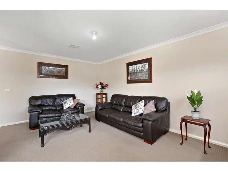 14 Forest Road North, Lara VIC 3212