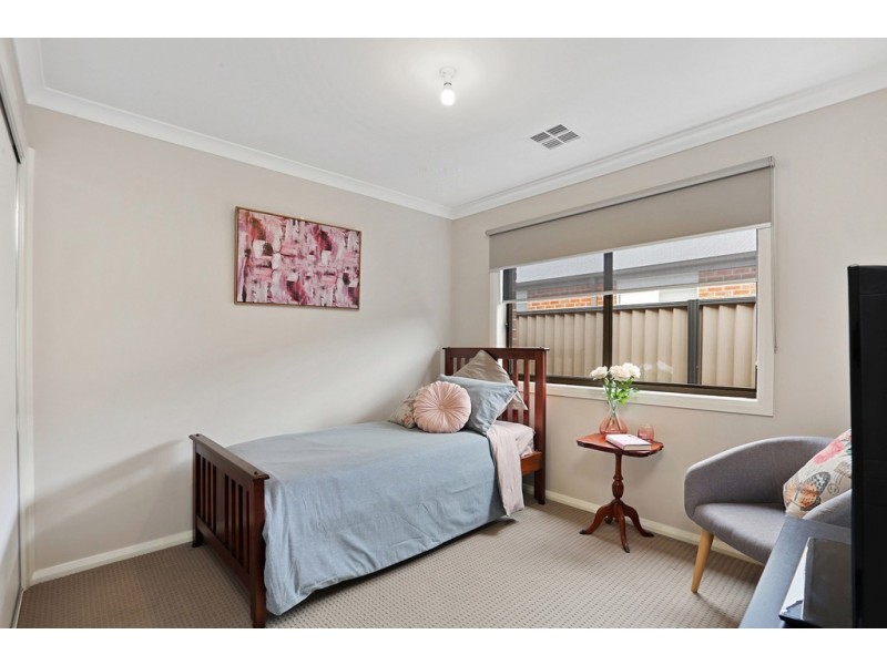 14 Forest Road North, Lara VIC 3212