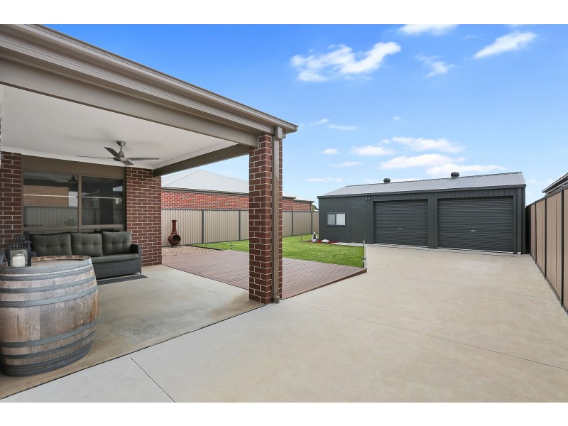 14 Forest Road North, Lara VIC 3212