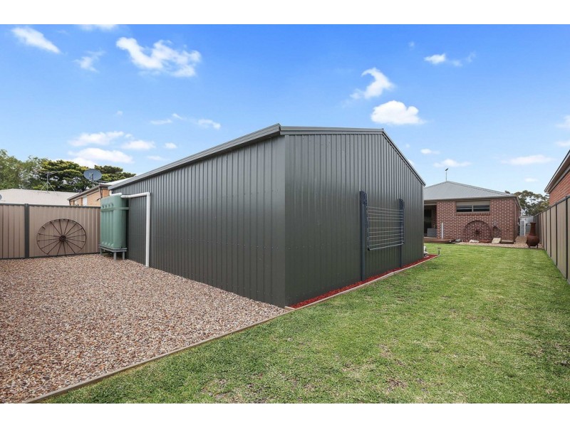 14 Forest Road North, Lara VIC 3212