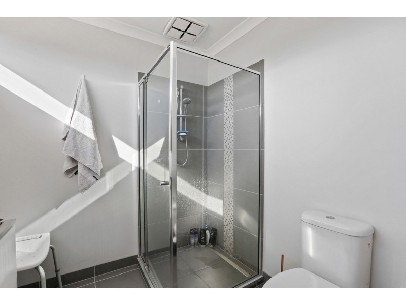 38A Pettitt Crescent, Norlane VIC 3214