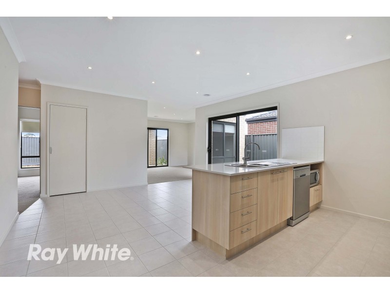 12 Quail Drive, Lara VIC 3212