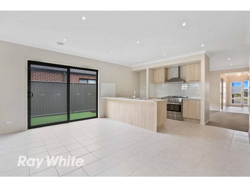 12 Quail Drive, Lara VIC 3212