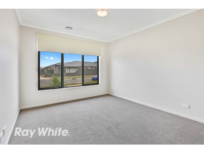 12 Quail Drive, Lara VIC 3212