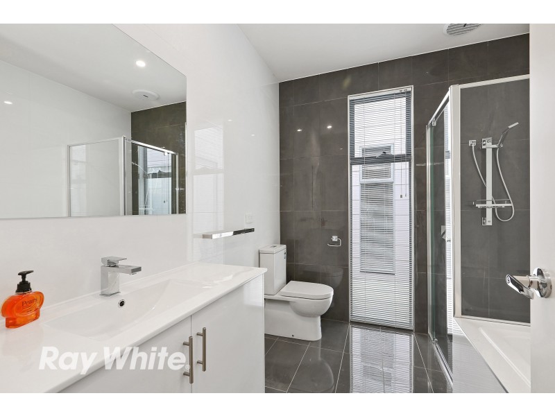 10A Deakin Street, Bell Park VIC 3215