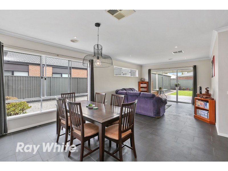 25 Cape Barron Drive, Lara VIC 3212