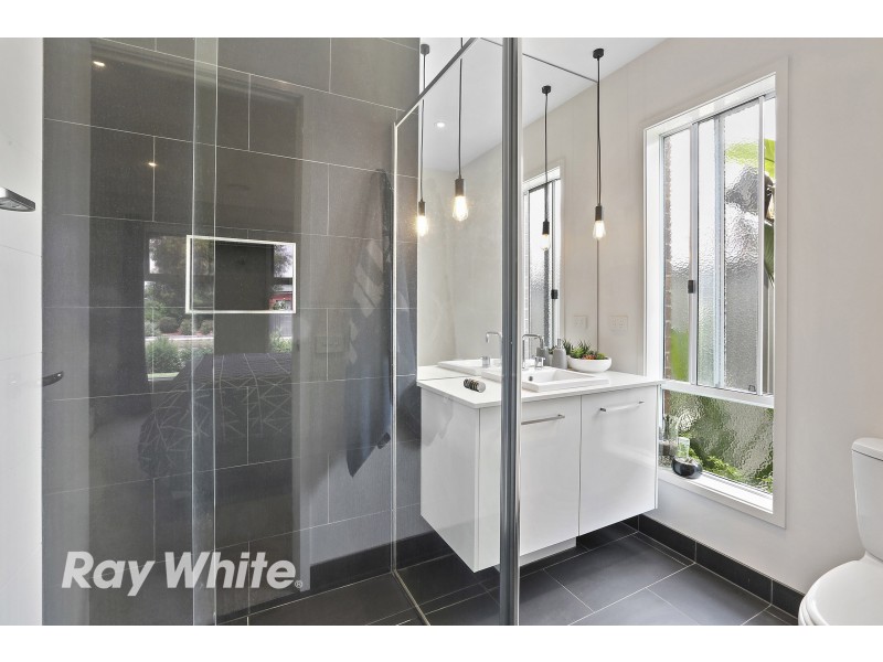 25 Cape Barron Drive, Lara VIC 3212