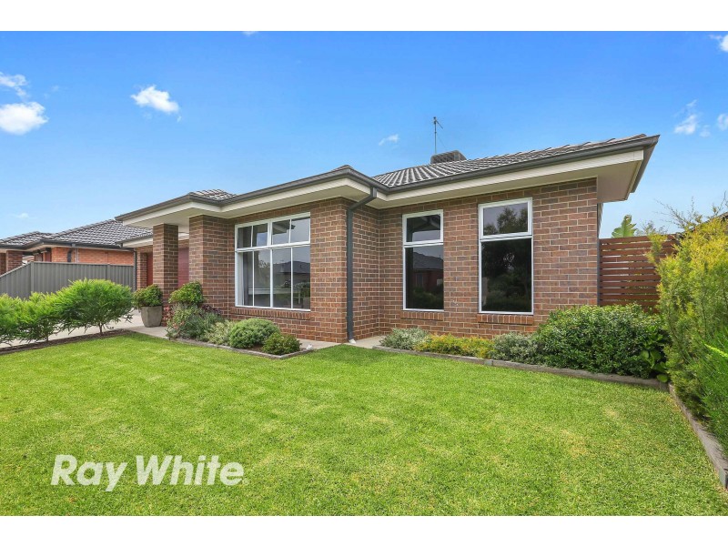 25 Cape Barron Drive, Lara VIC 3212