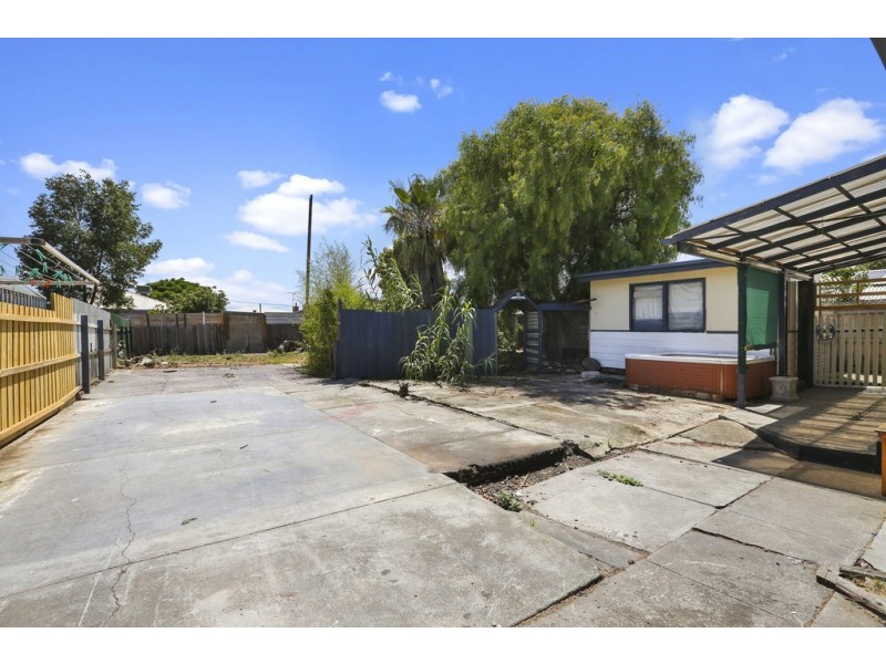 2 Arunga Avenue, Norlane VIC 3214