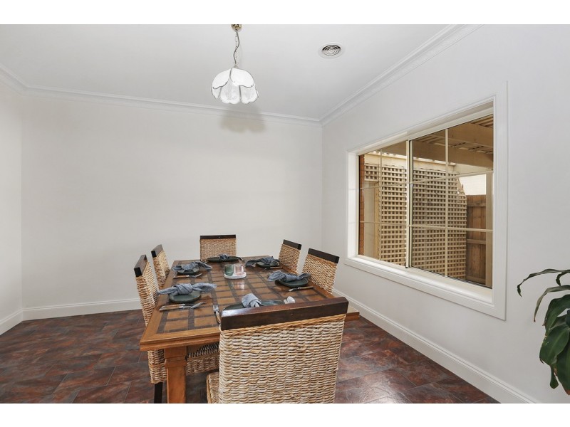 11 Richard Drive, Lara VIC 3212