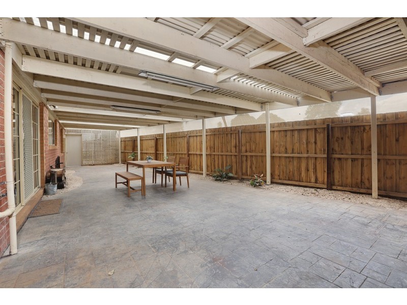 11 Richard Drive, Lara VIC 3212