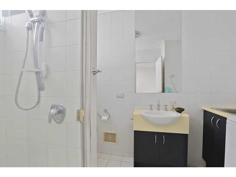 8/4 Fitzroy Street, Geelong VIC 3220