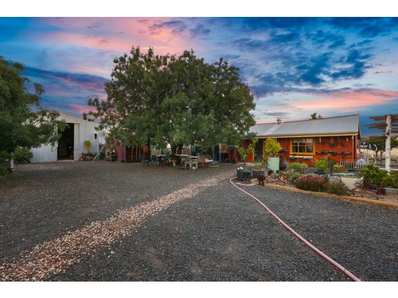 420 Branch Road, Lara VIC 3212