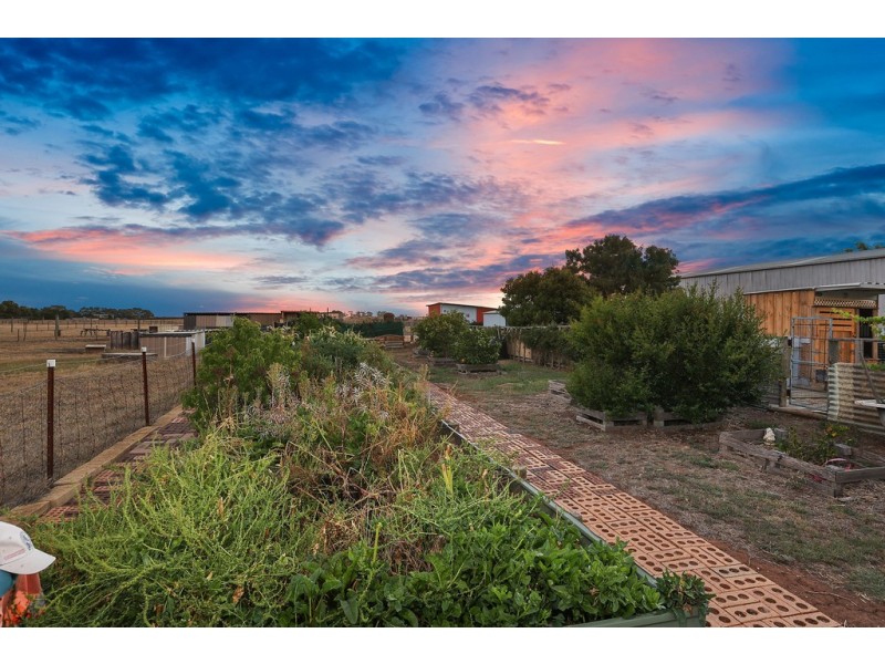 420 Branch Road, Lara VIC 3212