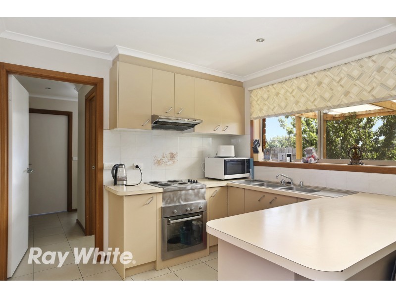 2/49 Cameron Crescent, Lara VIC 3212