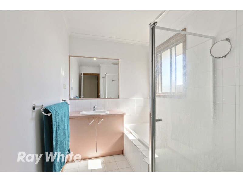 2/49 Cameron Crescent, Lara VIC 3212