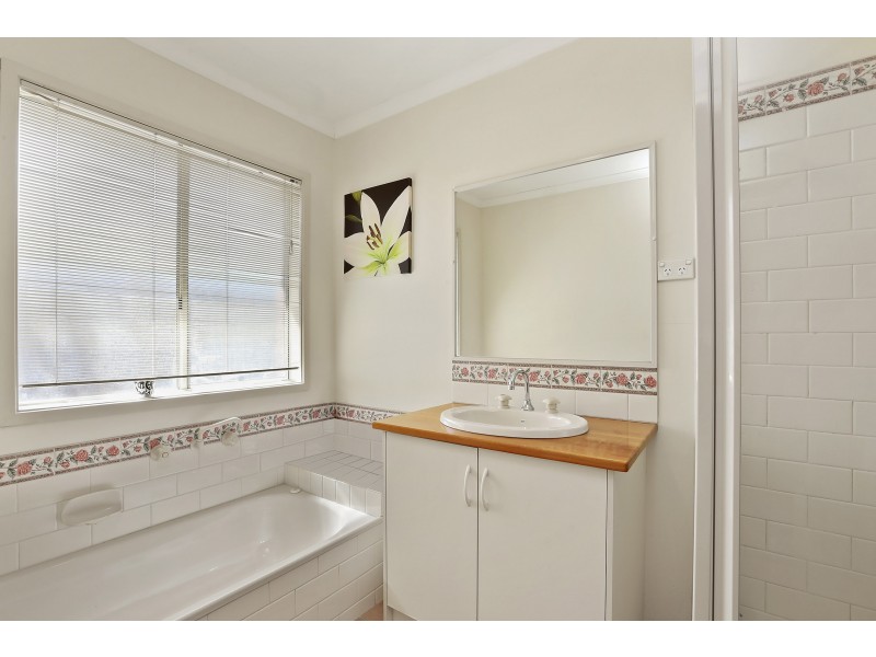 10 Ingrid Place, Lara VIC 3212