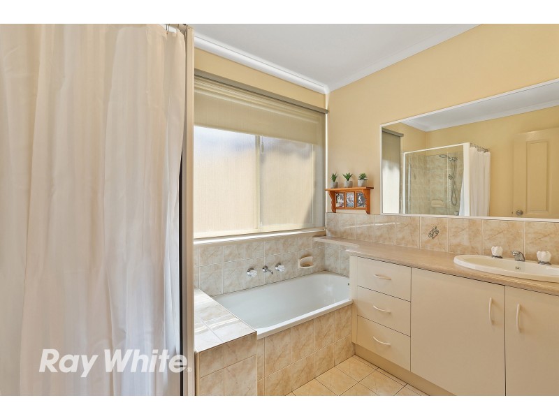 17 Croatia Place, Norlane VIC 3214