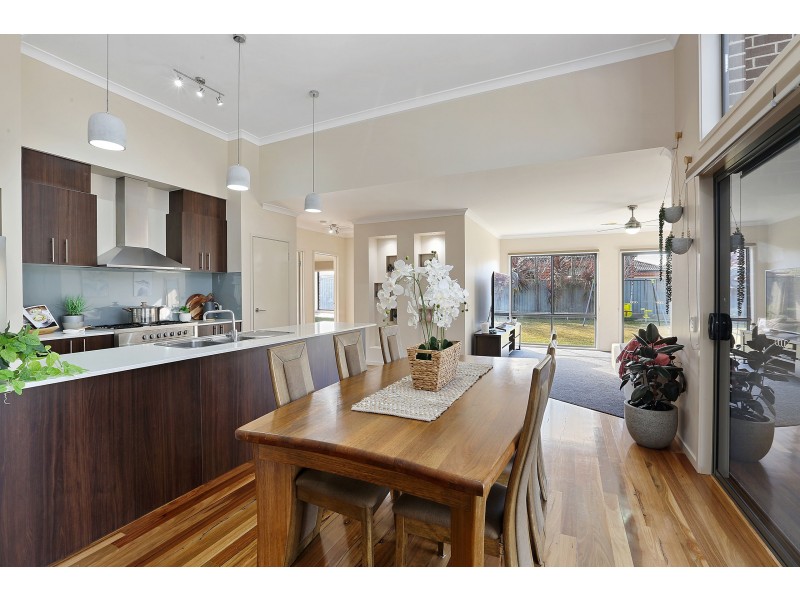 45 Moorhen Drive, Lara VIC 3212