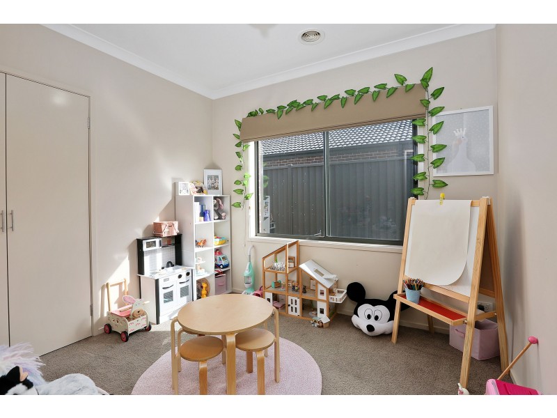 45 Moorhen Drive, Lara VIC 3212