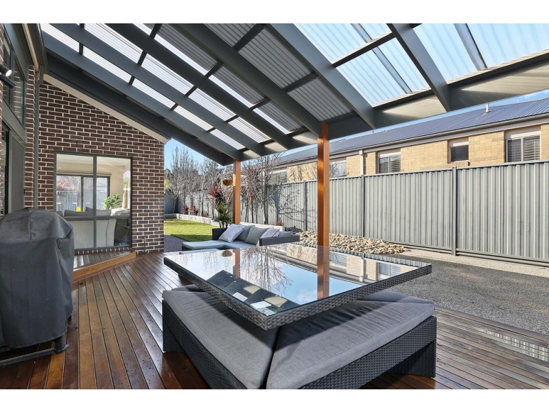 45 Moorhen Drive, Lara VIC 3212