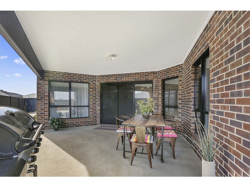 3 Quail Drive, Lara VIC 3212