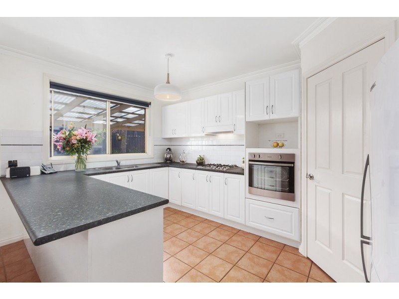 7 Lakeside Boulevard, Lara VIC 3212