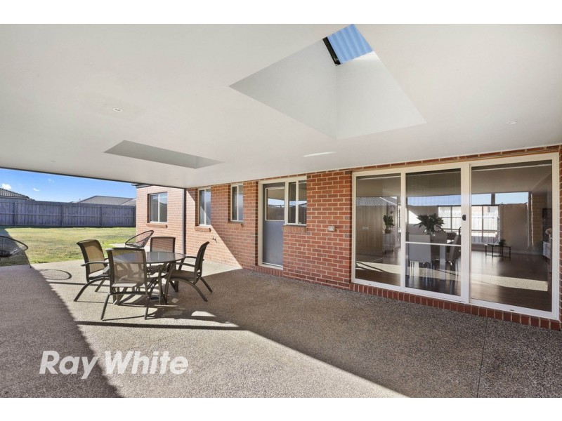 64 Darriwell Drive, Bannockburn VIC 3331