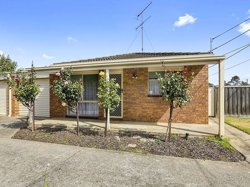 1/12 St James Street, St Albans Park VIC 3219