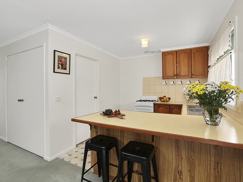 1/12 St James Street, St Albans Park VIC 3219