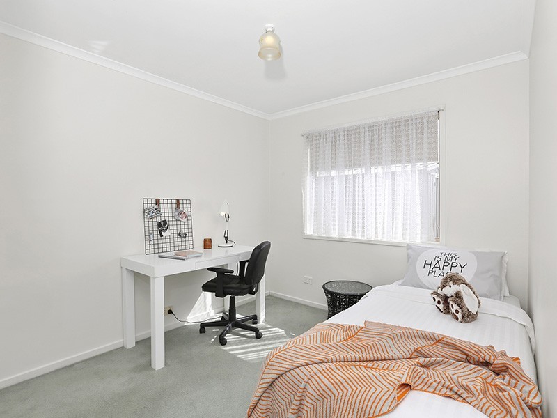 1/12 St James Street, St Albans Park VIC 3219