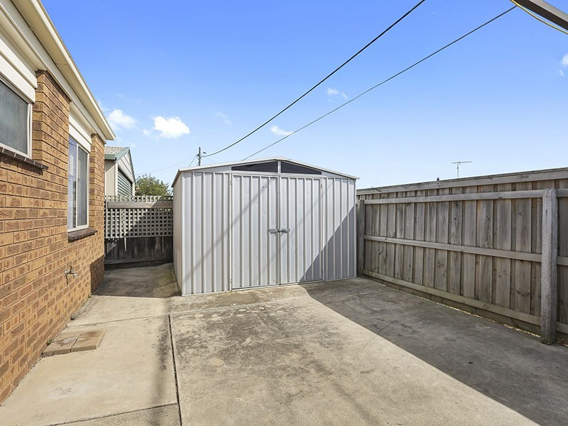 1/12 St James Street, St Albans Park VIC 3219